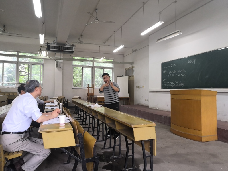 122cc太阳集成游戏官方网站举行2019年青年教师教学基本功比赛
